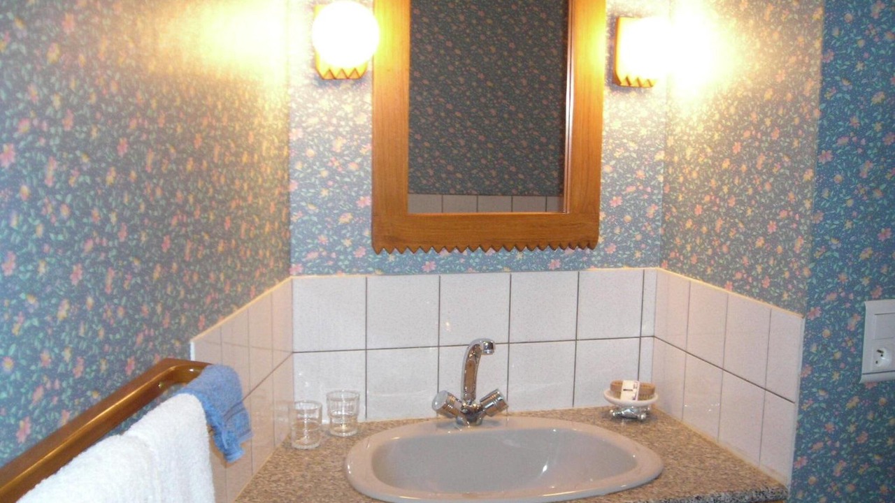 Photo of Others in Clarac