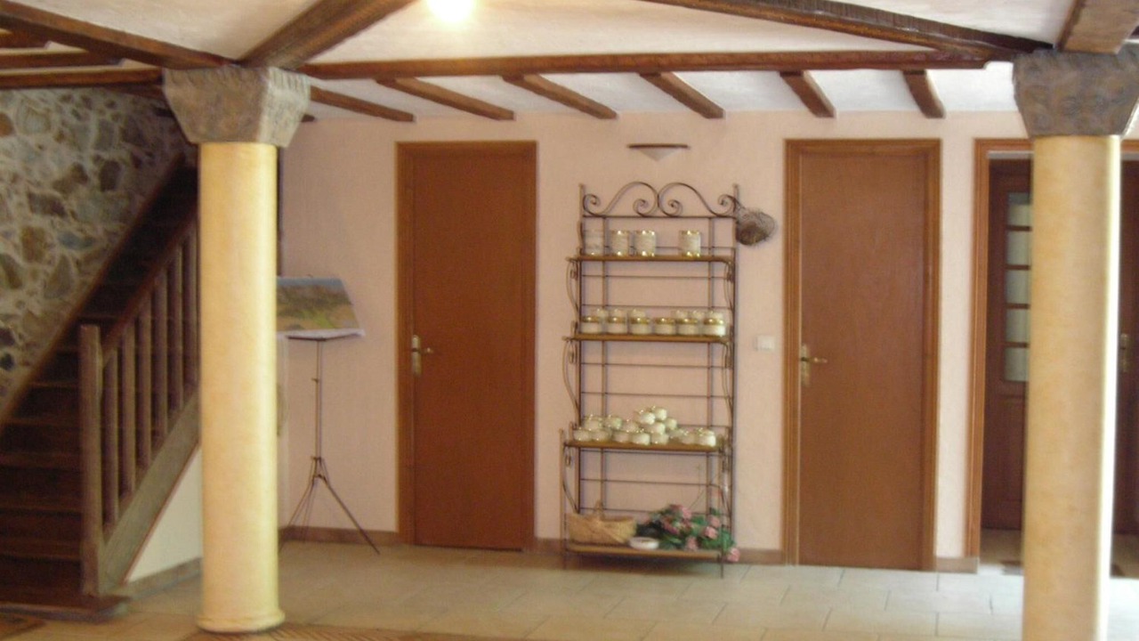 Photo of Others in Clarac