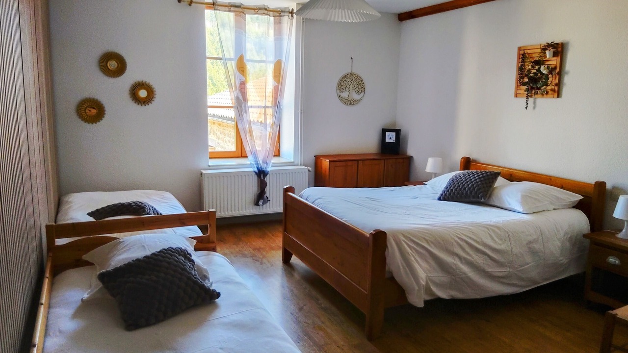 Photo of Bedroom in La Valla-sur-Rochefort