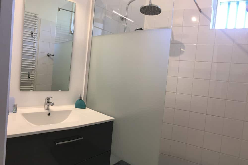 Photo of Bathroom in Galan
