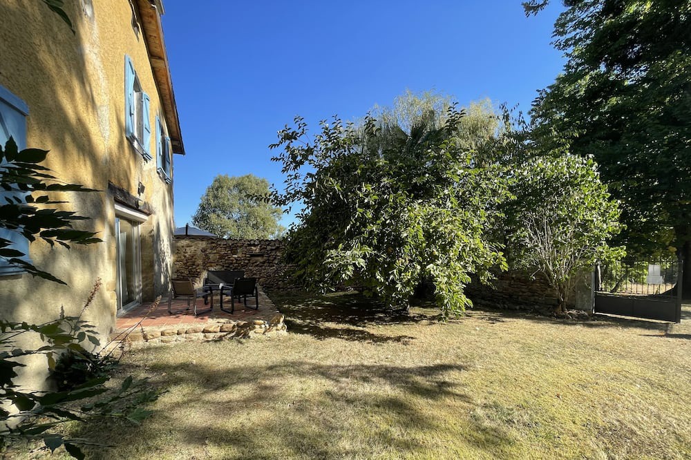Photo of Patio Balcony in Galan