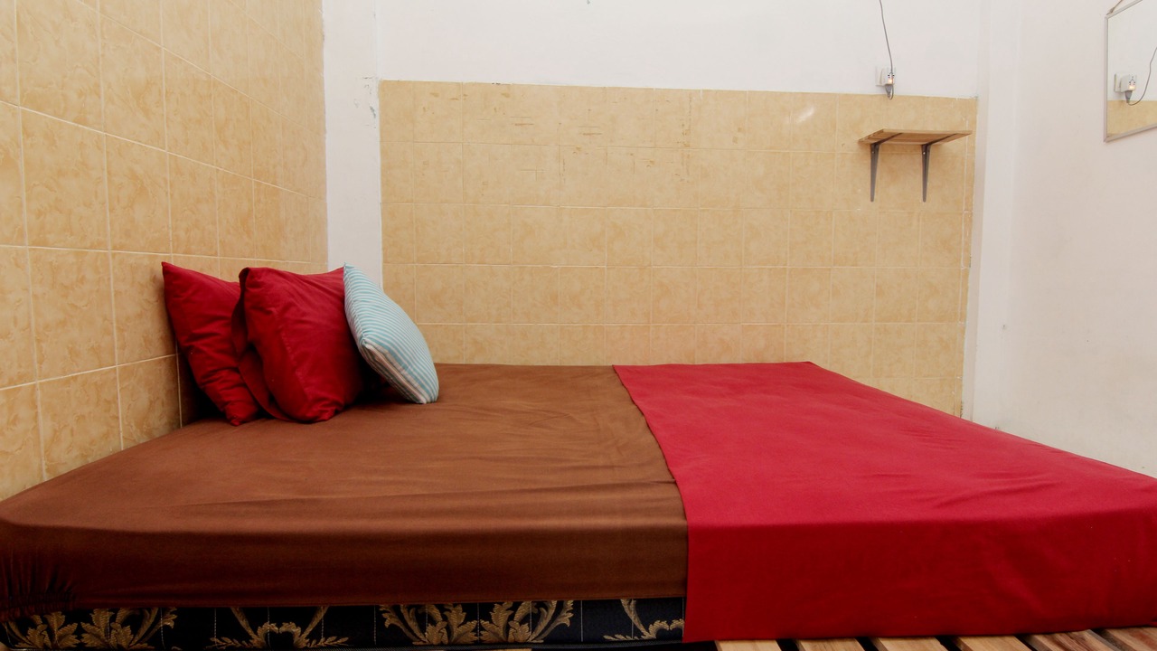 Photo of Bedroom in Wirobrajan
