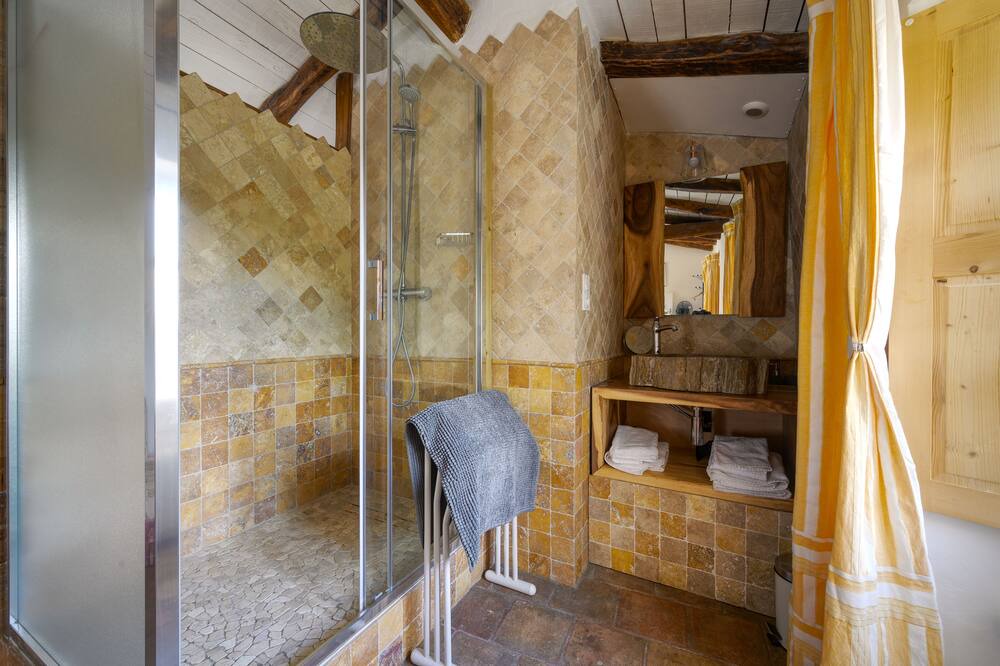 Photo of Bathroom in Rousson