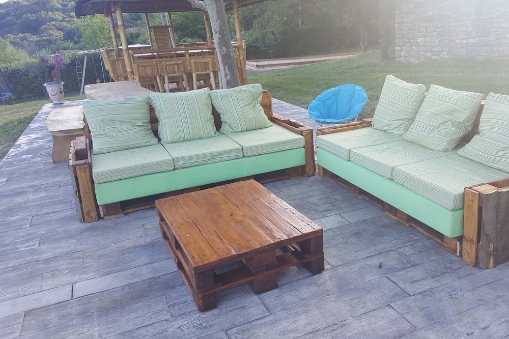 Photo of Patio Balcony in Rousson