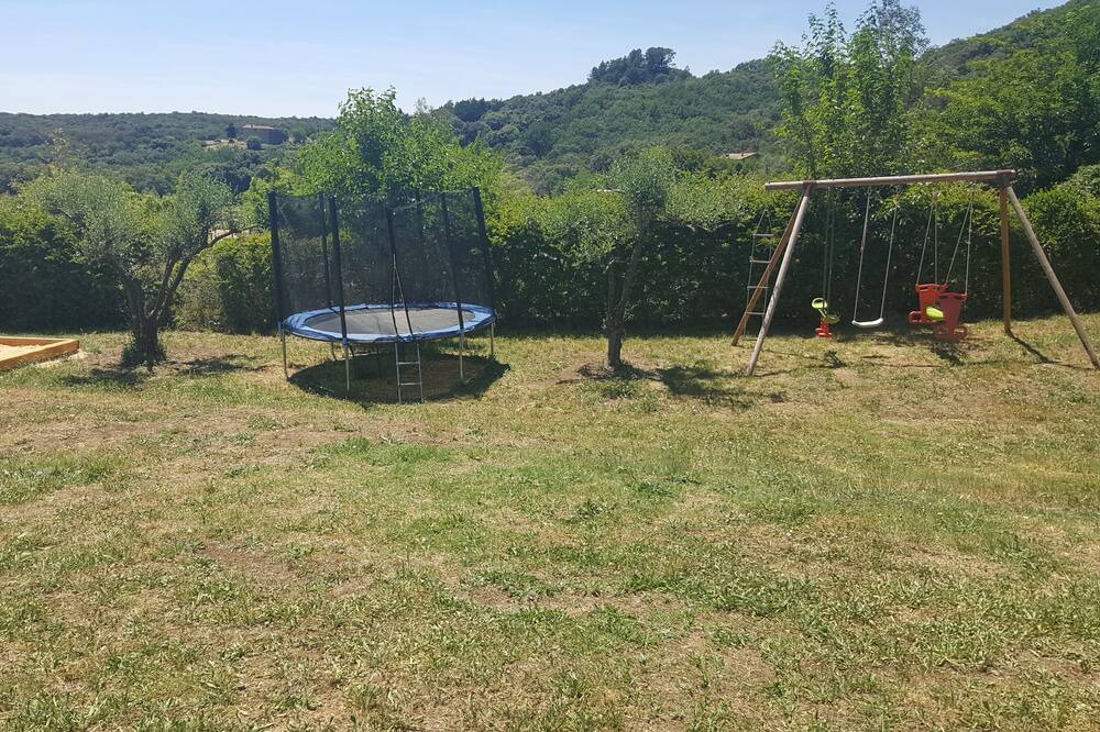 Photo of Outdoor in Rousson