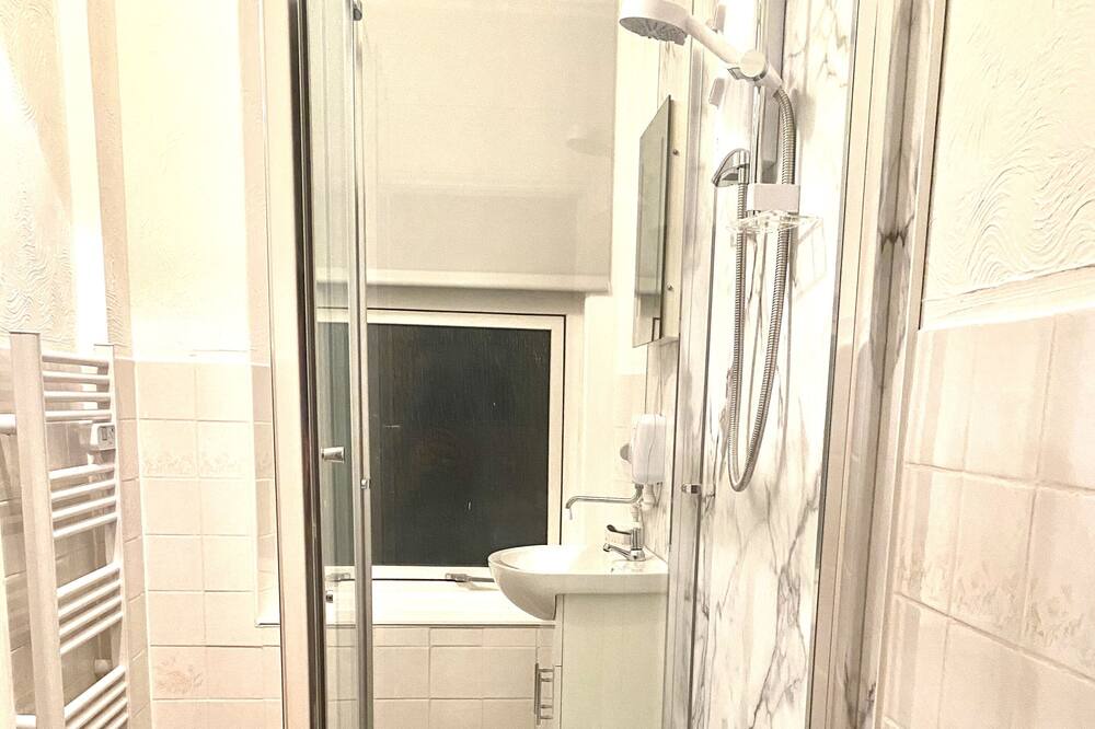 Photo of Bathroom in Weston-super-Mare