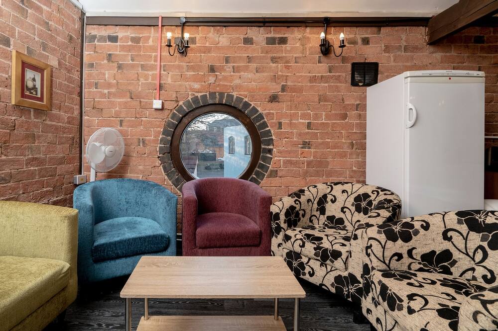 Photo of Others in Bilston