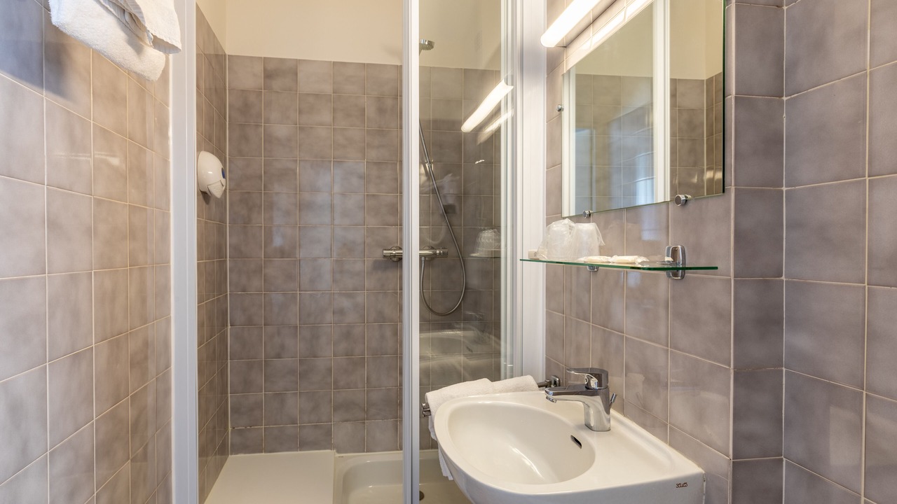 Photo of Bathroom in Colombier - Champ de Mars