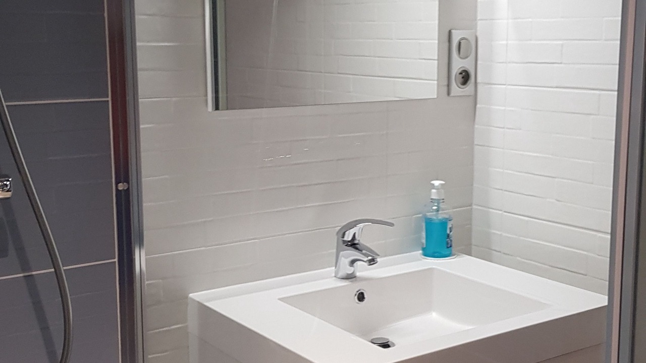 Photo of Bathroom in Mareugheol