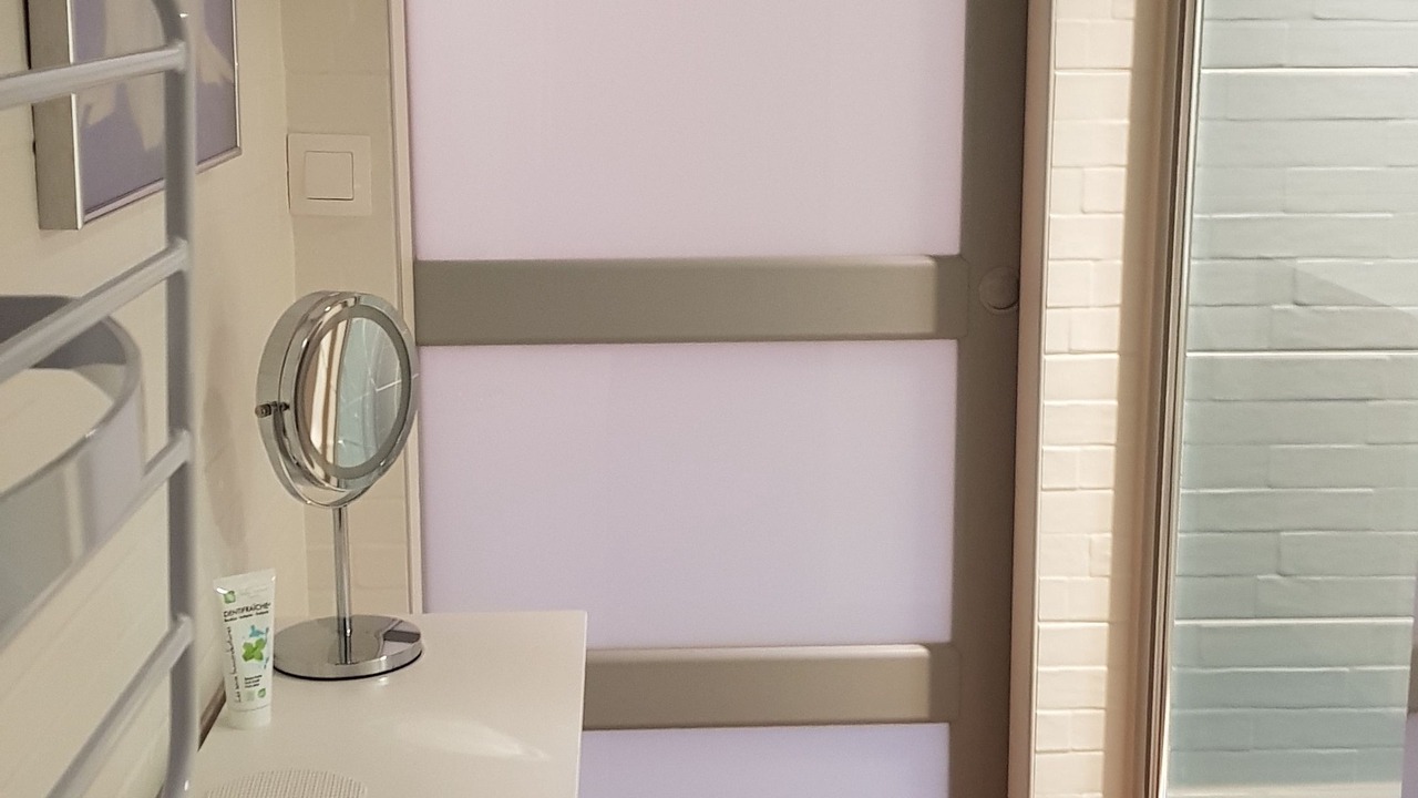 Photo of Bathroom in Mareugheol