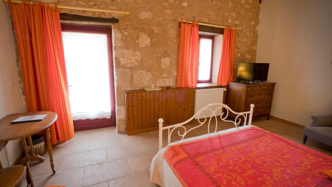 Photo of Bedroom in Villamblard