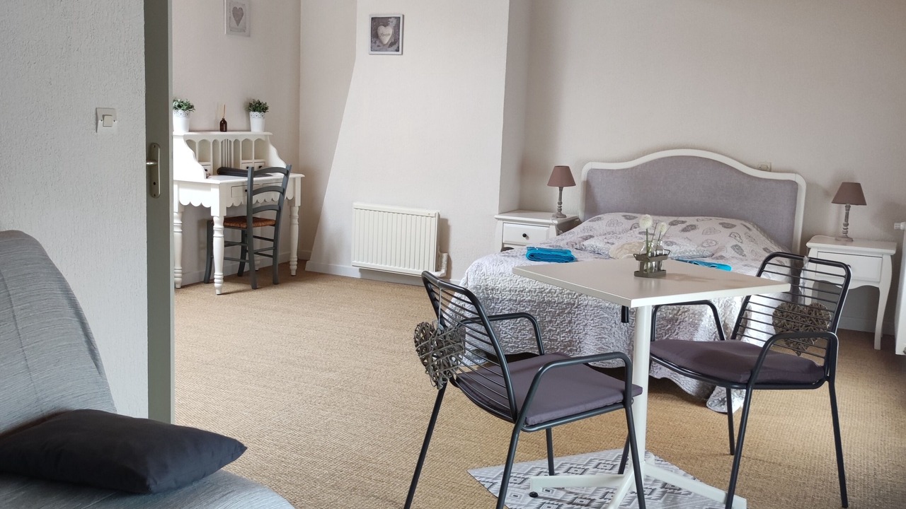 Photo of Bedroom in Chenay