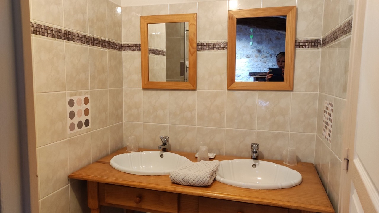 Photo of Bathroom in Chenay
