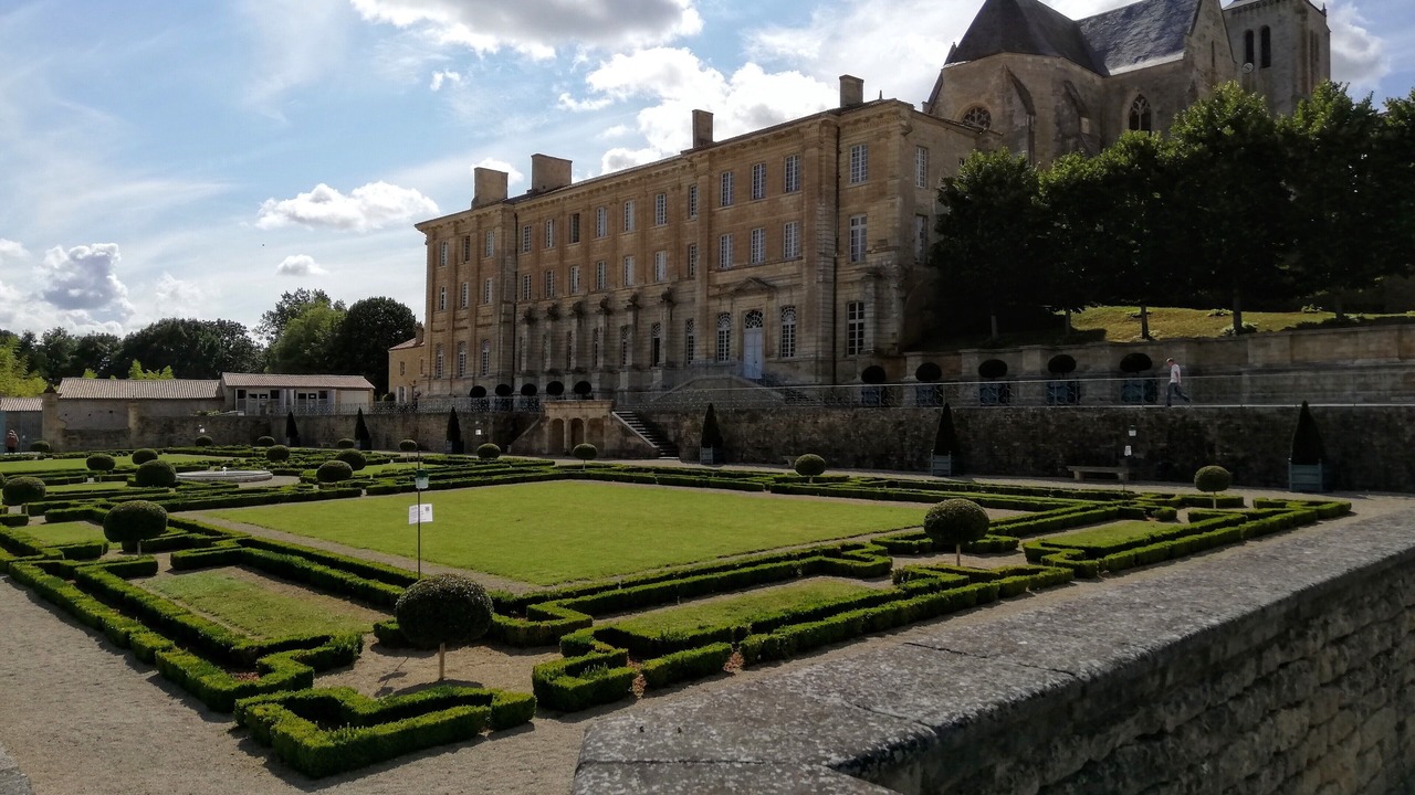 Photo of Others in Chenay