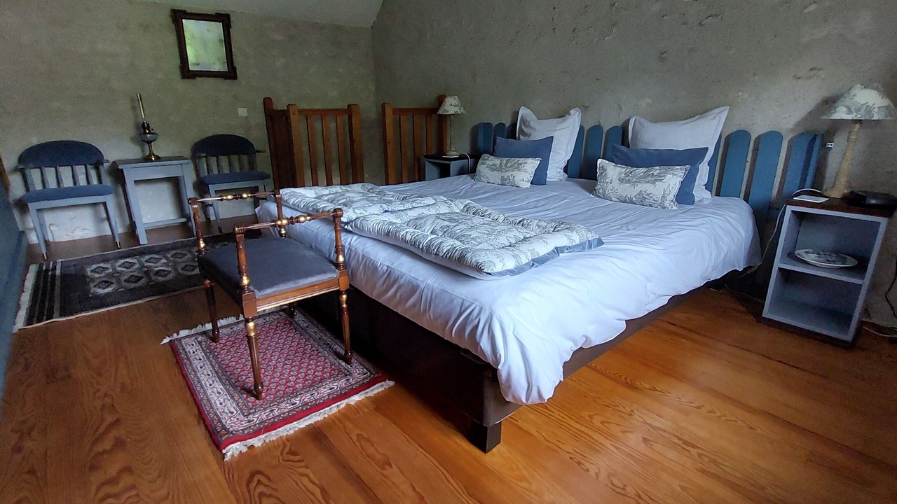 Photo of Others in Chambon-sur-Cisse