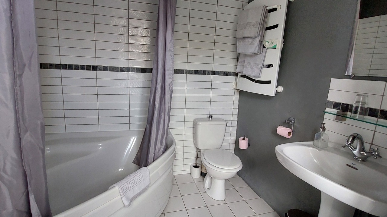 Photo of Bathroom in Chambon-sur-Cisse
