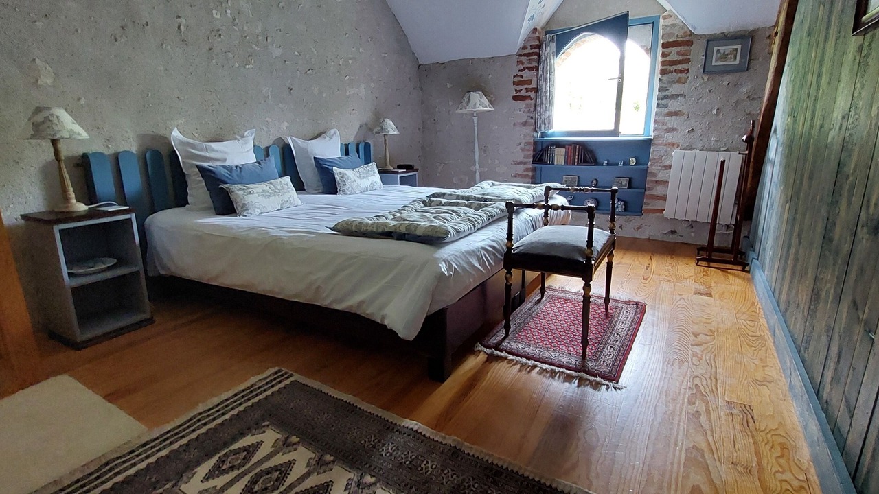 Photo of Others in Chambon-sur-Cisse