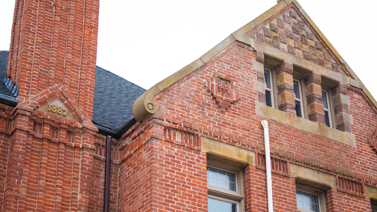 Photo of Outdoor in Queens Square