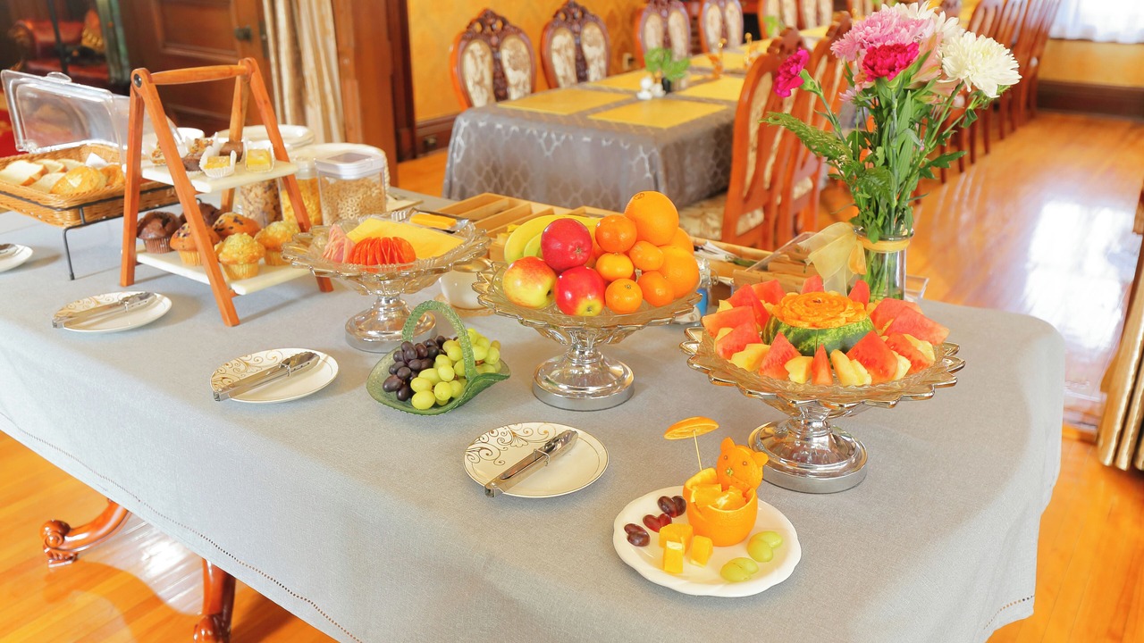 Photo of Others in Queens Square