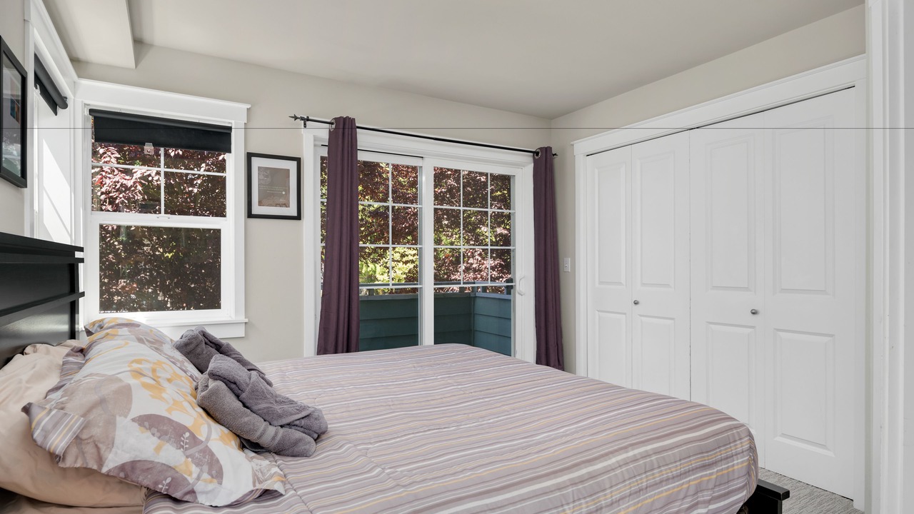 Photo of Others in Mann