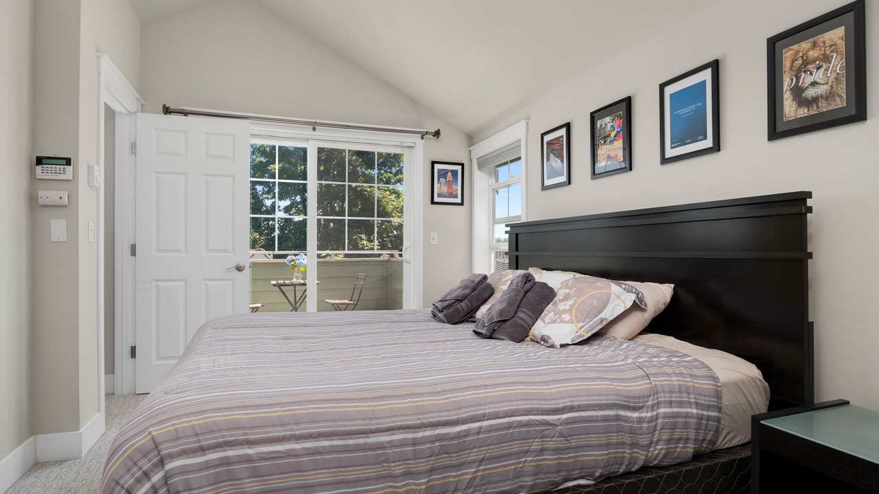 Photo of Others in Mann