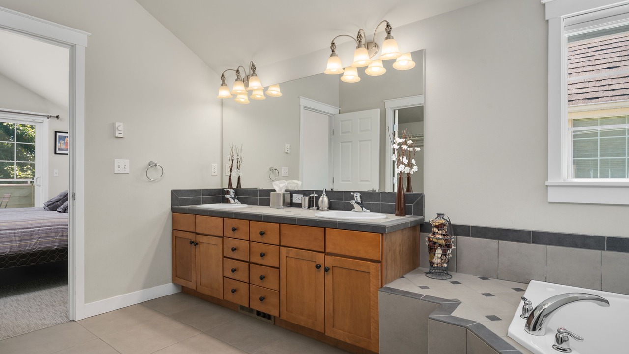 Photo of Bathroom in Mann