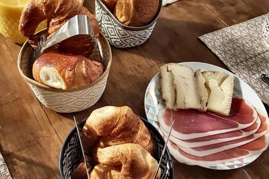 Photo of Others in Escou