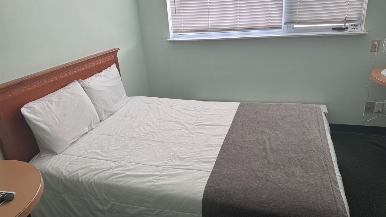 Photo of Bedroom in Division No. 16