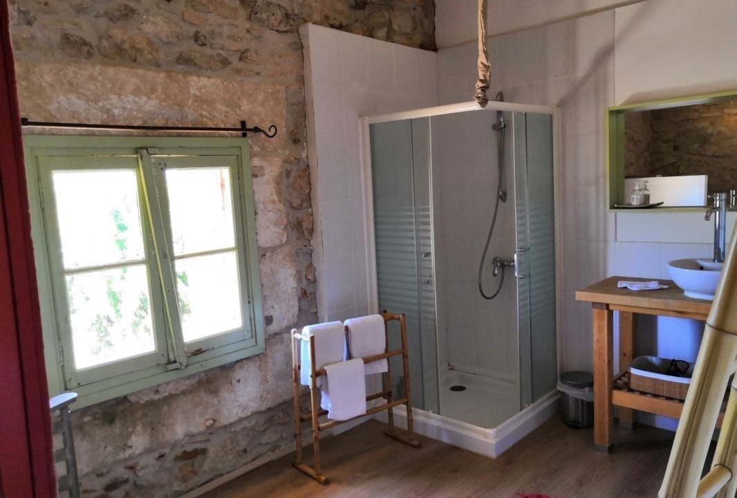 Photo of Bathroom in Saint-Andre-de-Roquelongue