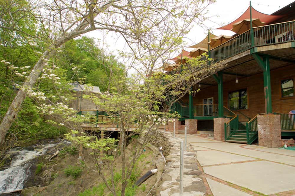 Photo of Outdoor in Marlboro