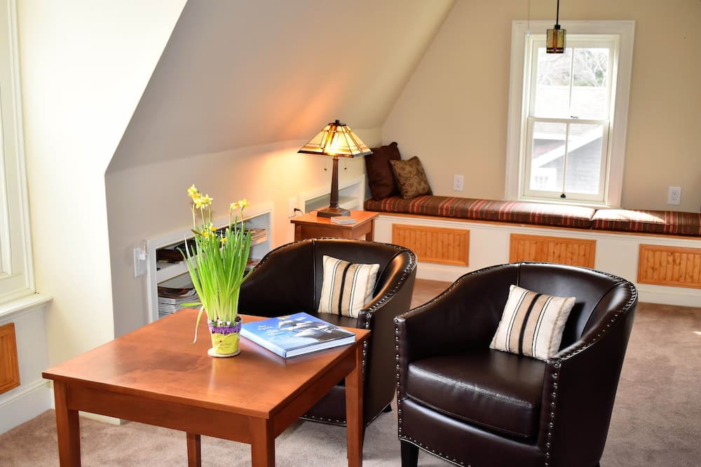 Photo of Others in Marlboro