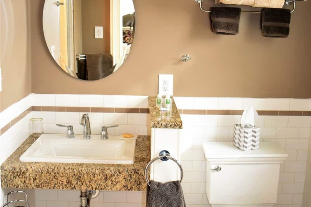 Photo of Bathroom in Marlboro