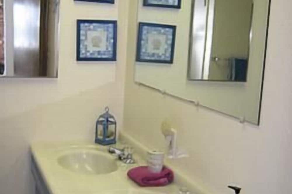 Photo of Bathroom in Yachats