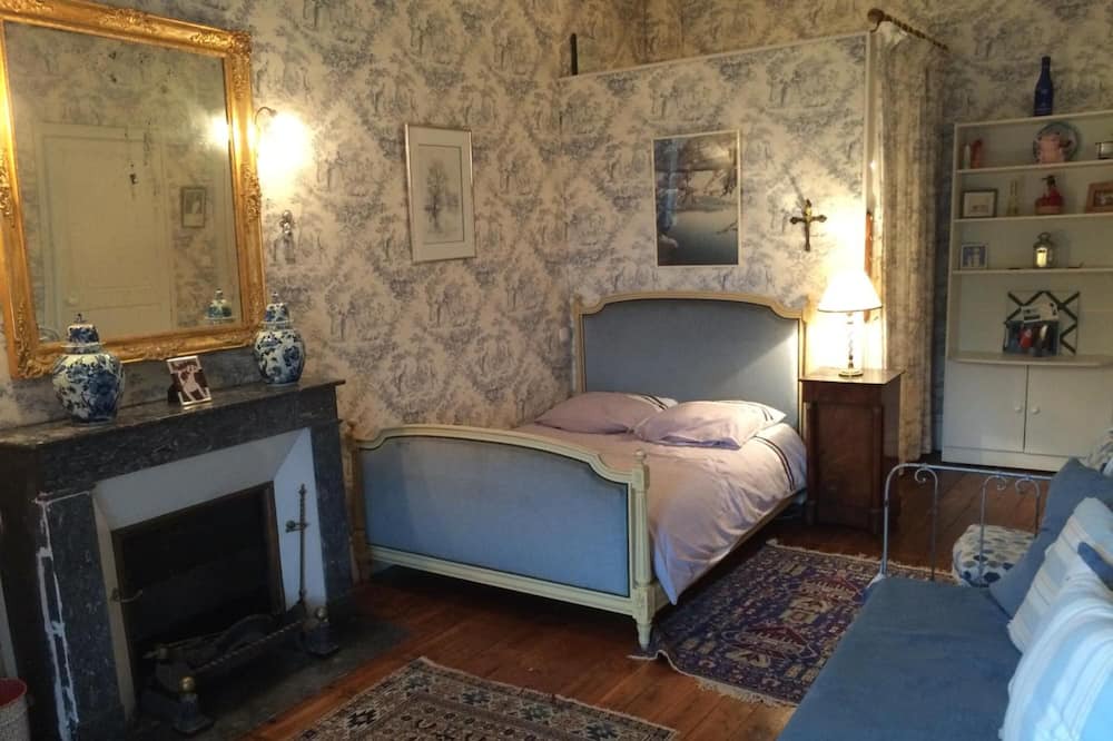 Photo of Bedroom in Isle