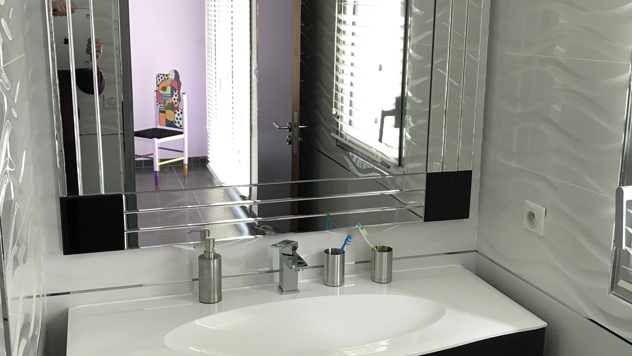 Photo of Bathroom in Saint-Junien