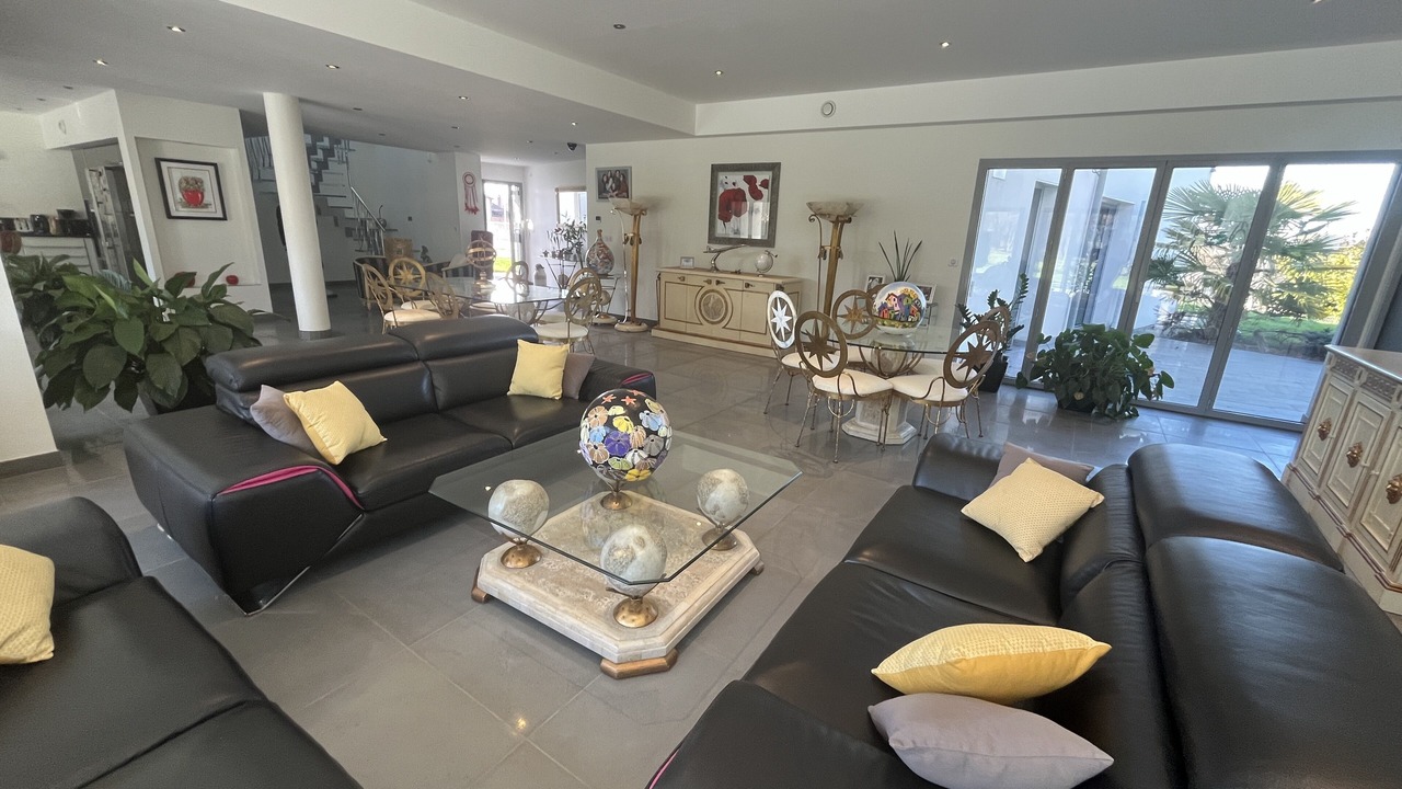 Photo of Livingroom in Saint-Junien