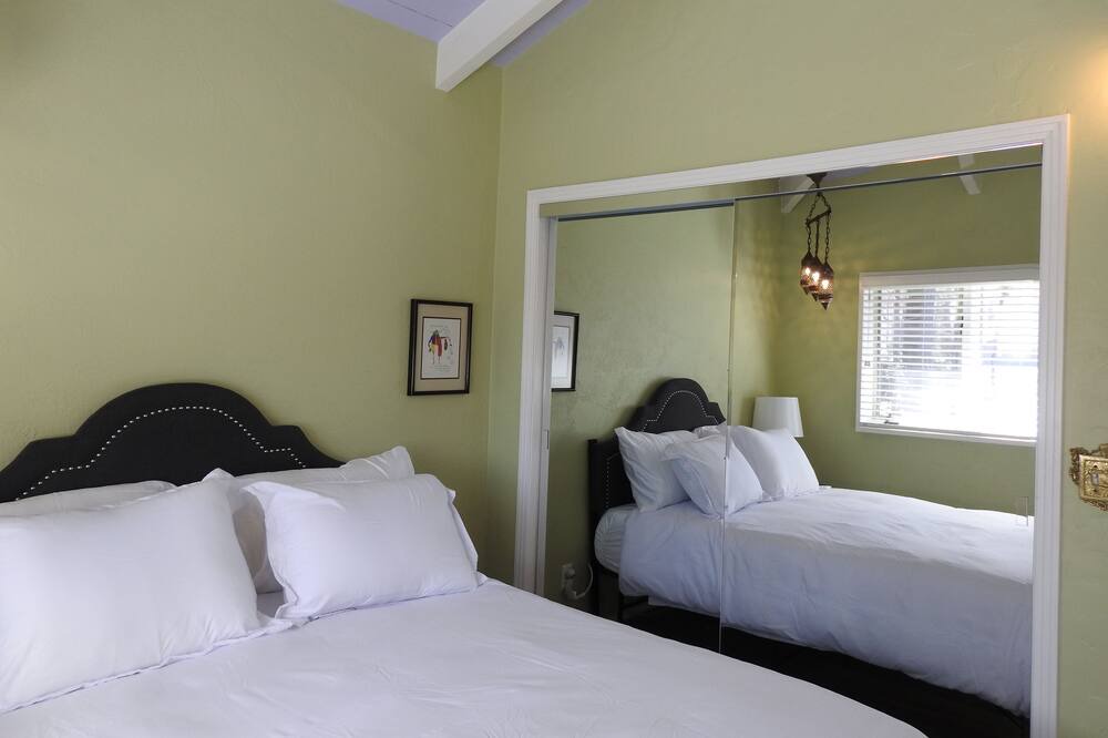 Photo of Bedroom in Eden Isle