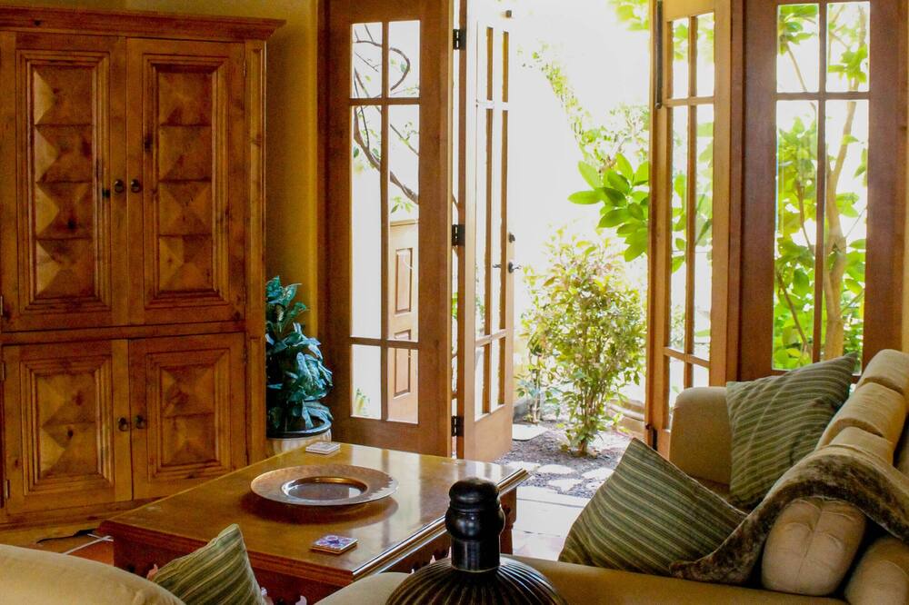 Photo of Livingroom in Nopolo