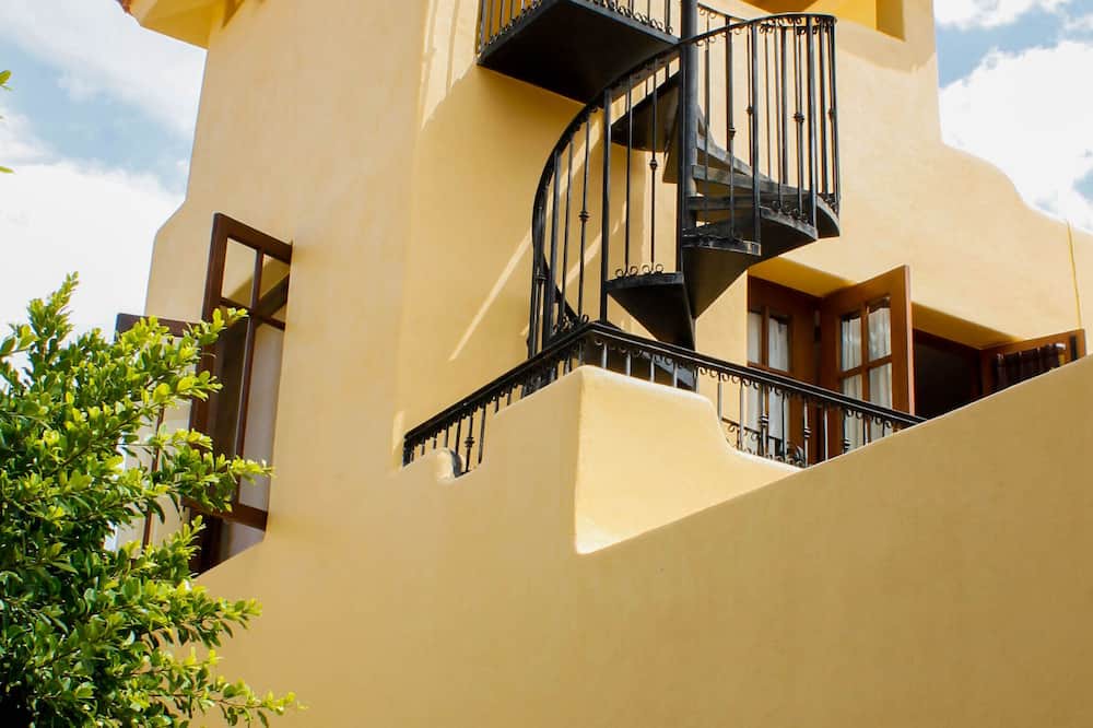 Photo of Outdoor in Nopolo