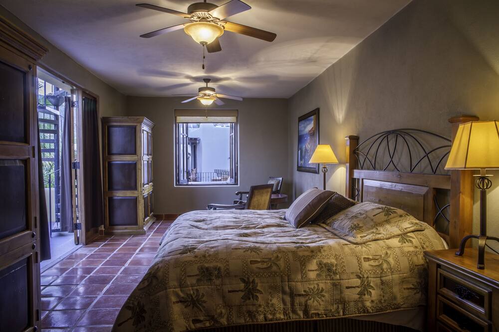 Photo of Bedroom in Nopolo