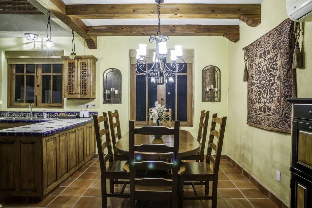 Photo of Kitchen in Nopolo