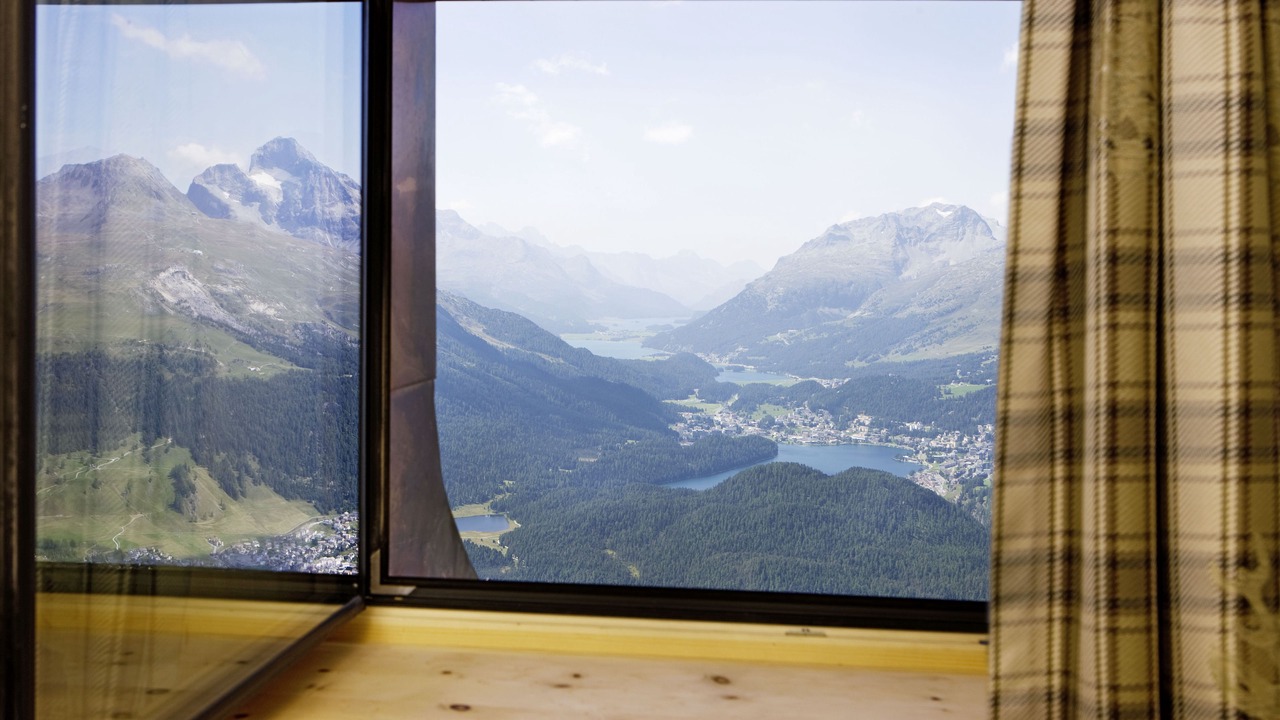 Photo of Bedroom in Samedan