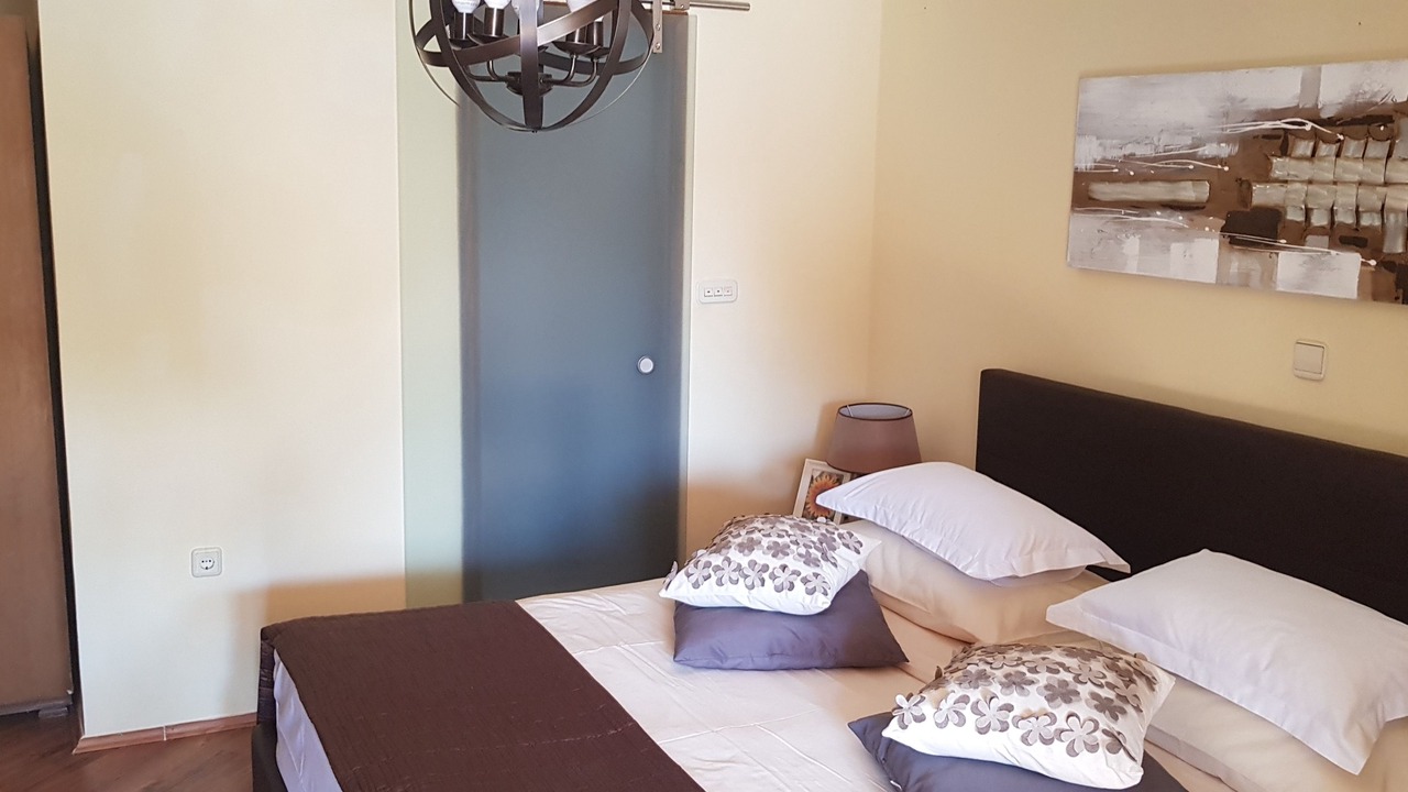 Photo of Bedroom in Loborika