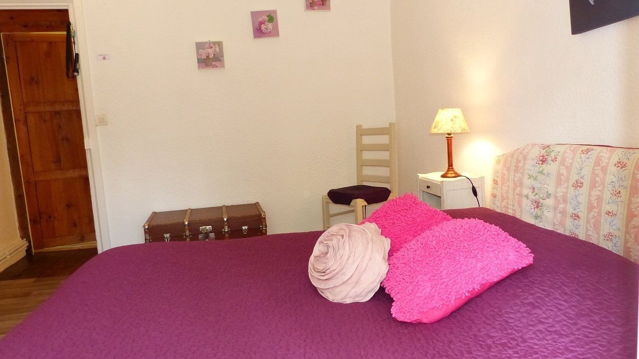 Photo of Bedroom in Lezoux