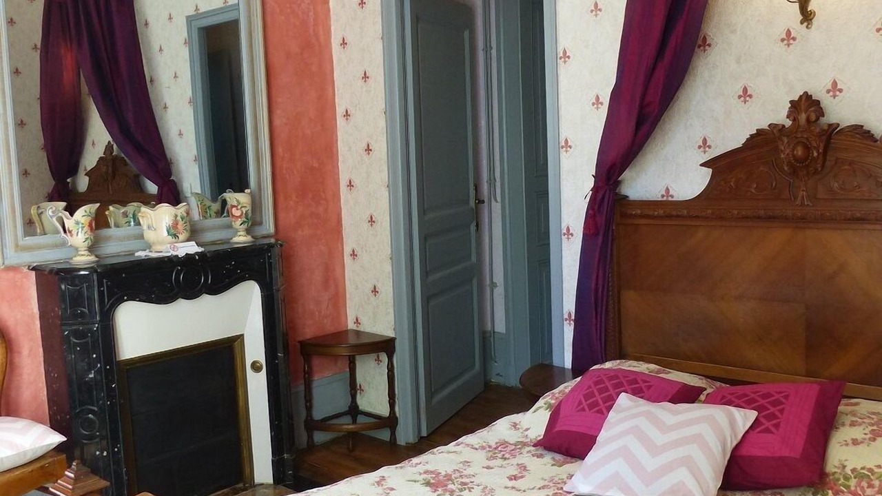 Photo of Bedroom in Lezoux