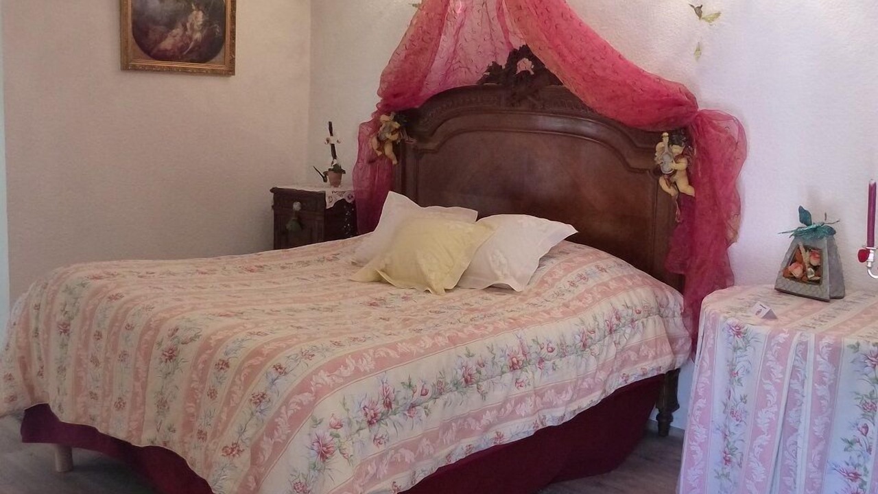Photo of Bedroom in Lezoux