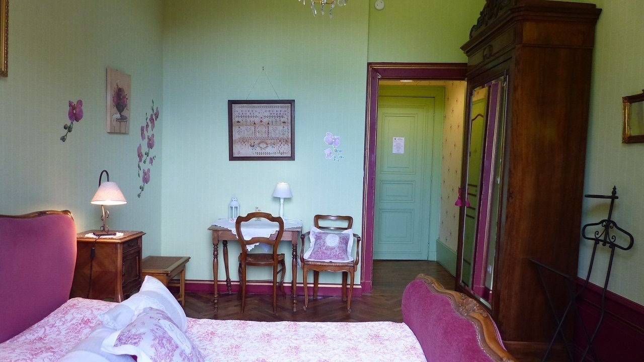 Photo of Bedroom in Lezoux