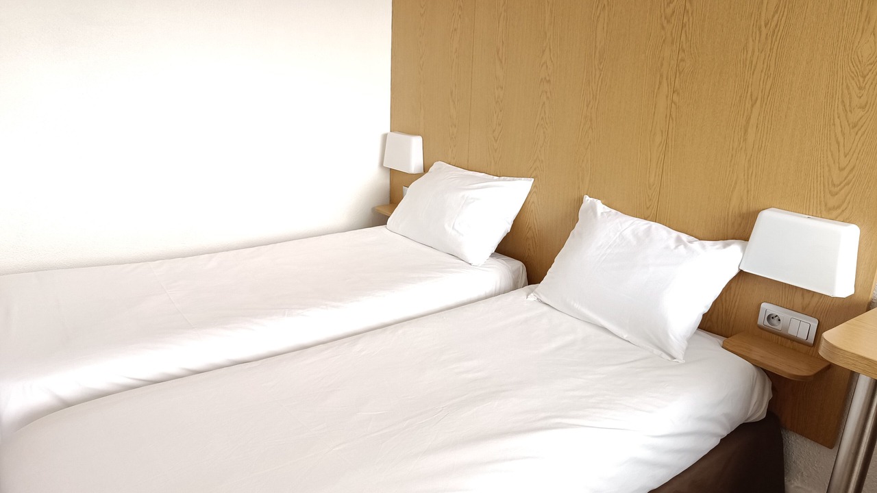 Photo of Bedroom in Ep 7 - Sainte-Trinite