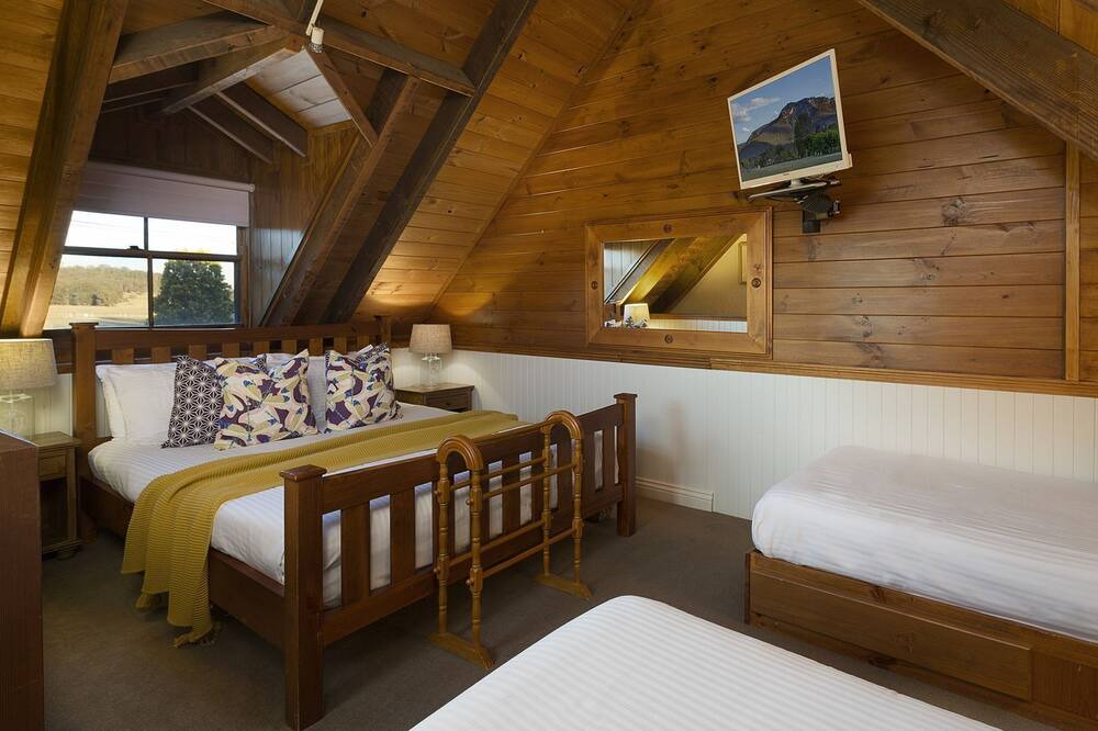 Photo of Bedroom in Broke