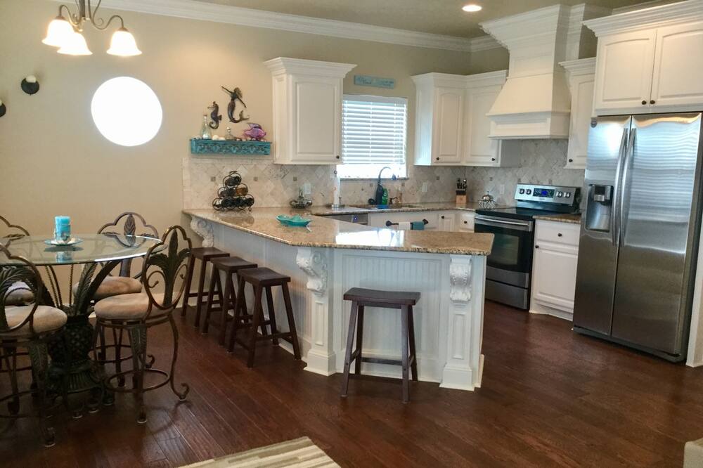 Photo of Kitchen in Port Bolivar
